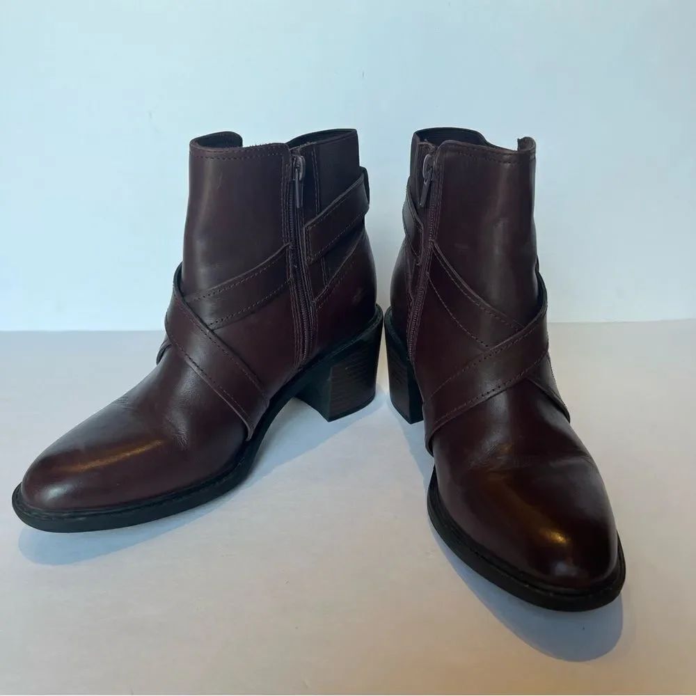 Clarks Collection Women's Heeled Ankle Boots Brown Size 8 1/2"